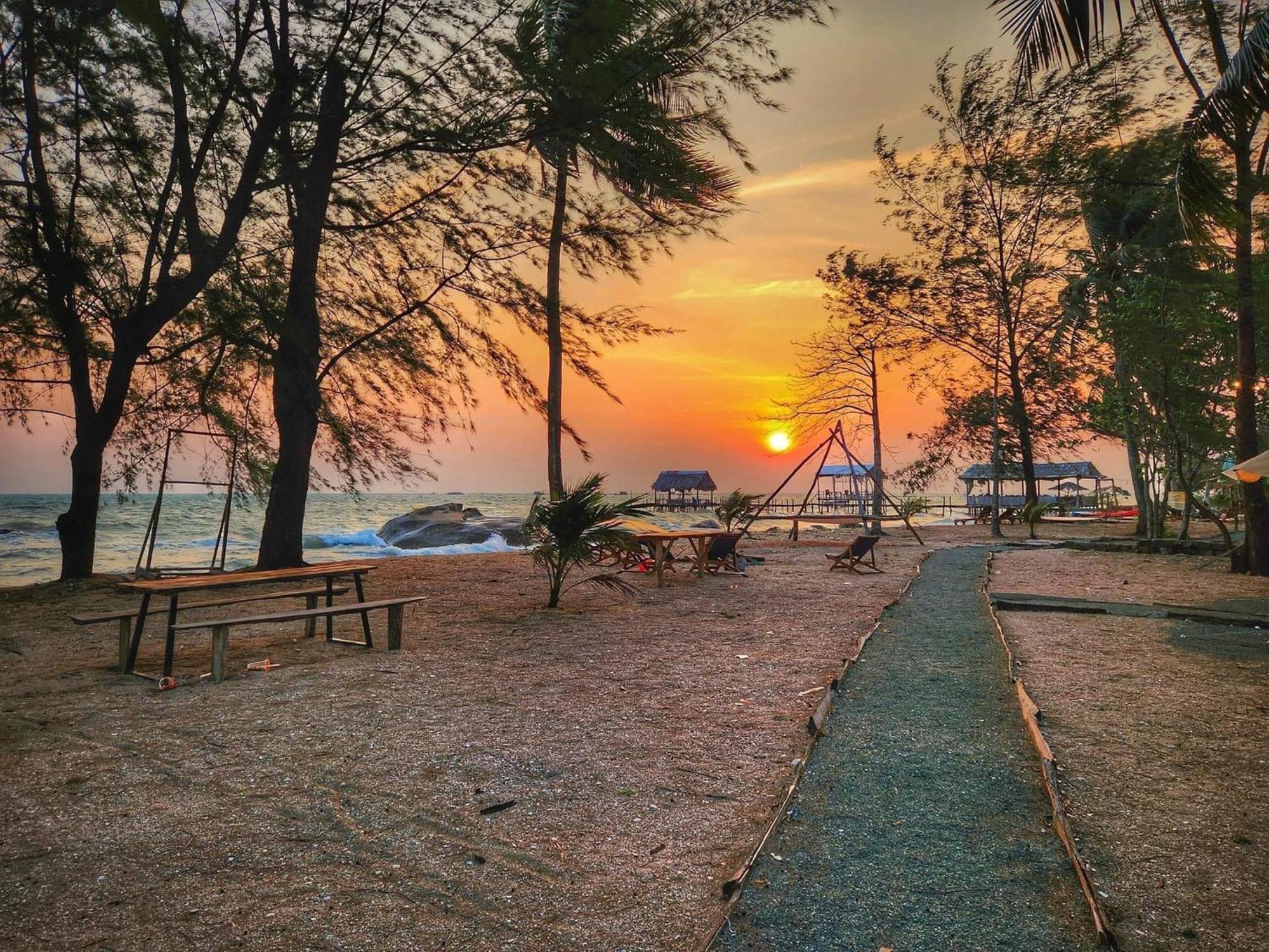 Nhà ở miền quê Bai Thom Retreat *